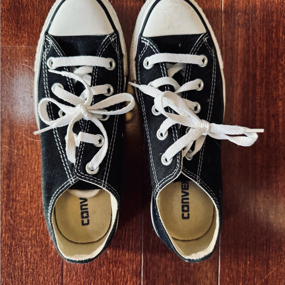 Converse women’s (unisex) Black and White Canvas Sneakers with Rubber Toe Cap